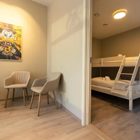 Med Utsikt I Loen 史特林