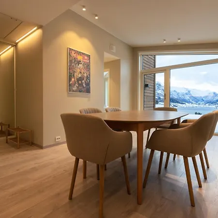 公寓 Med Utsikt I Loen 史特林